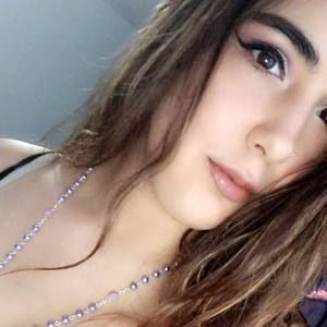 Meet your Posher, Lexi